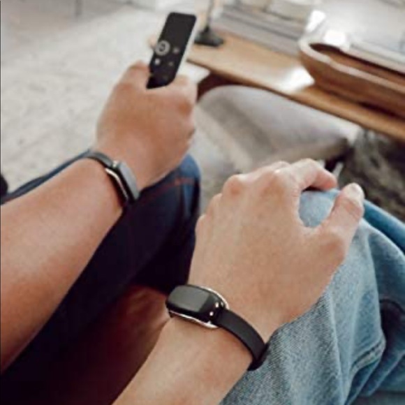 Bond Long Distance Bracelets Set of Two Brand New - Picture 3 of 7